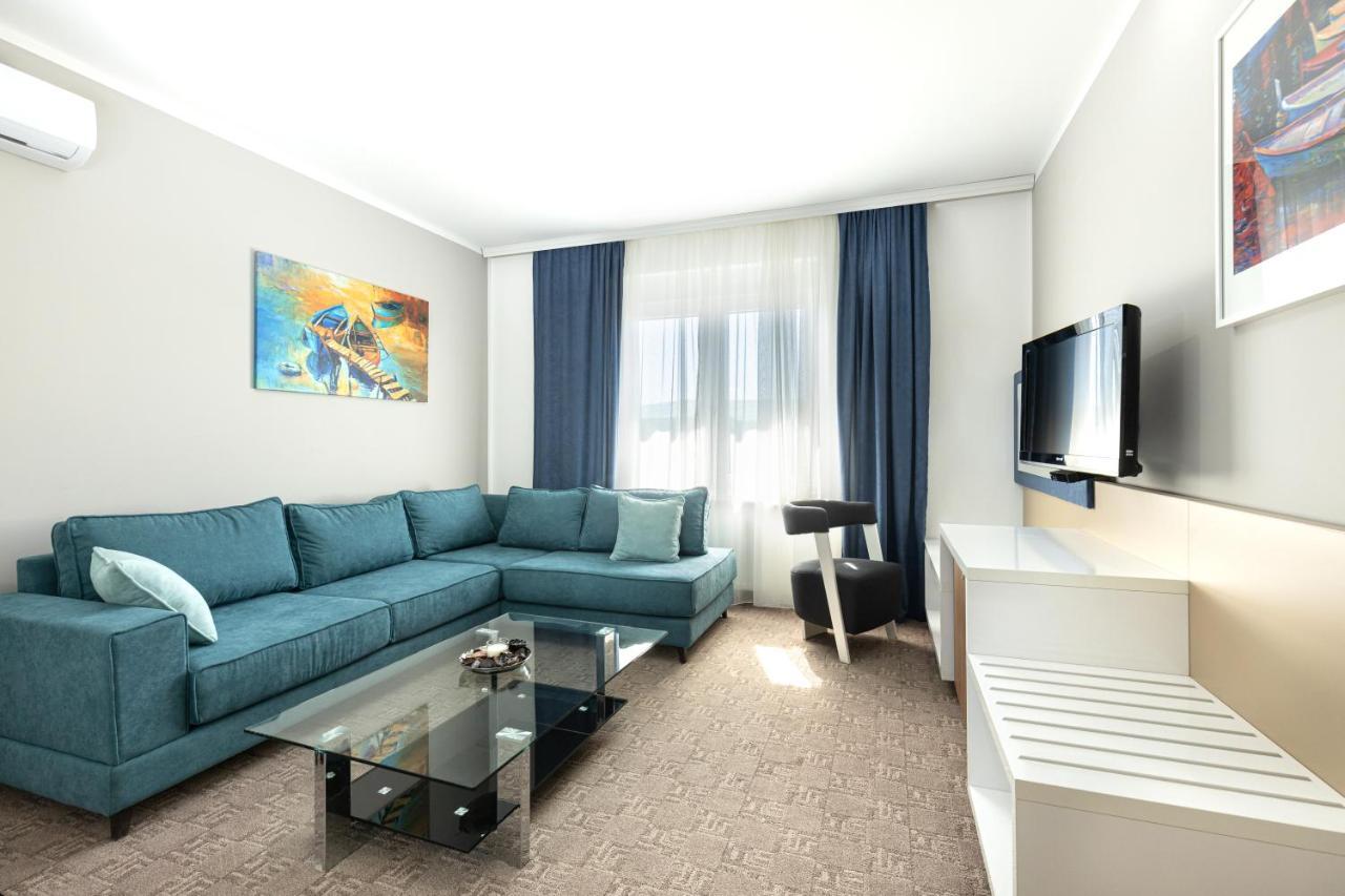River Inn Stari Banovci Zewnętrze zdjęcie