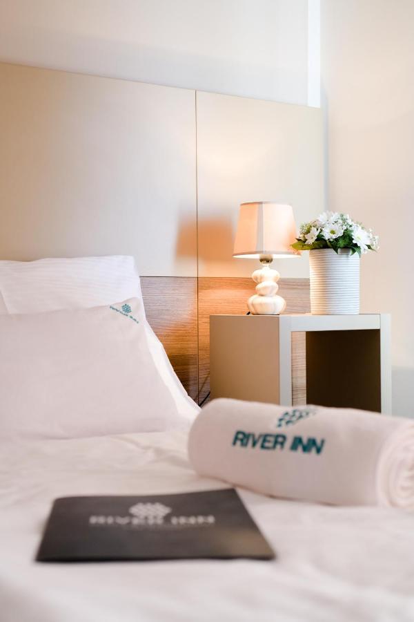 River Inn Stari Banovci Zewnętrze zdjęcie