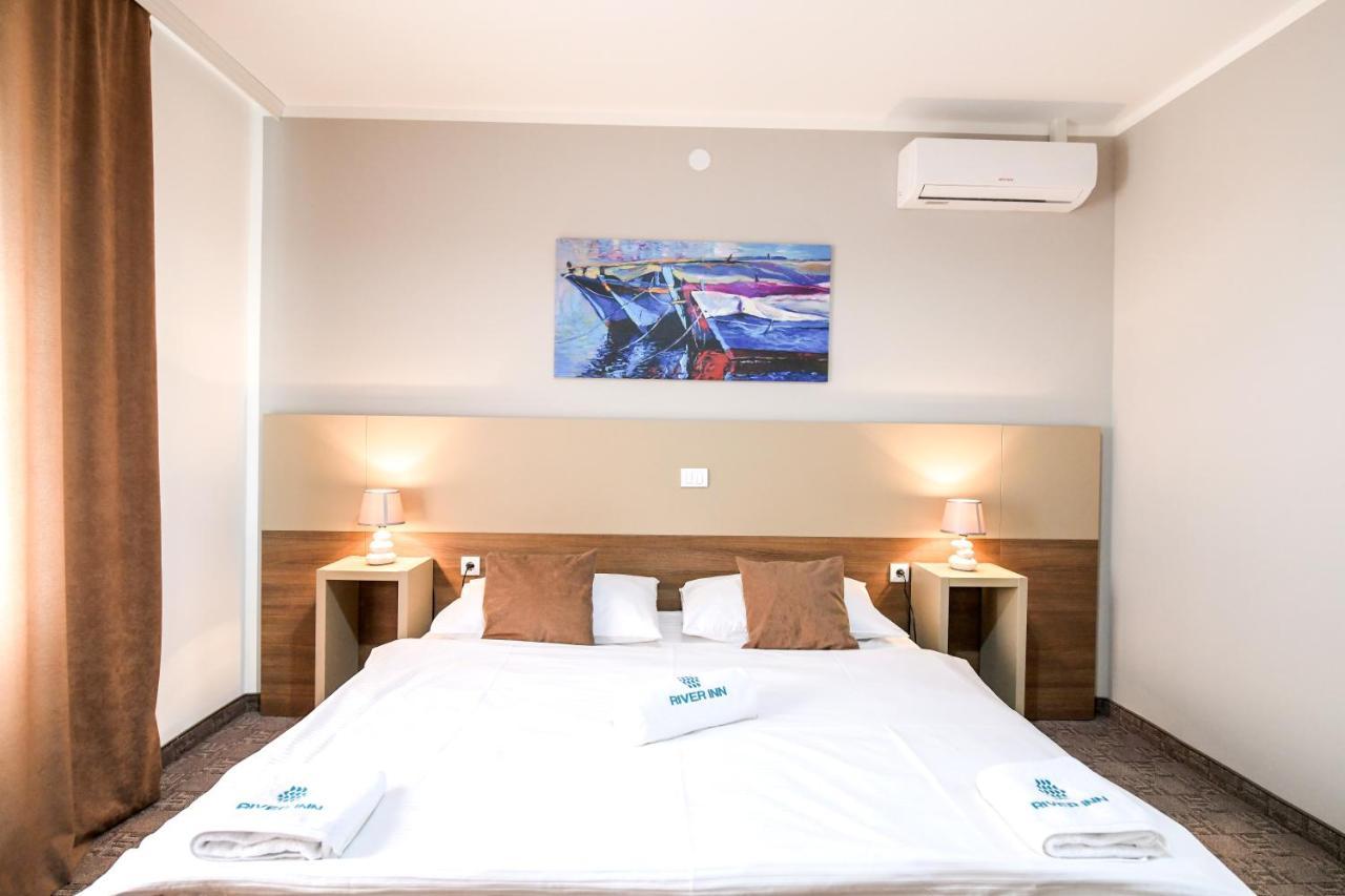 River Inn Stari Banovci Zewnętrze zdjęcie