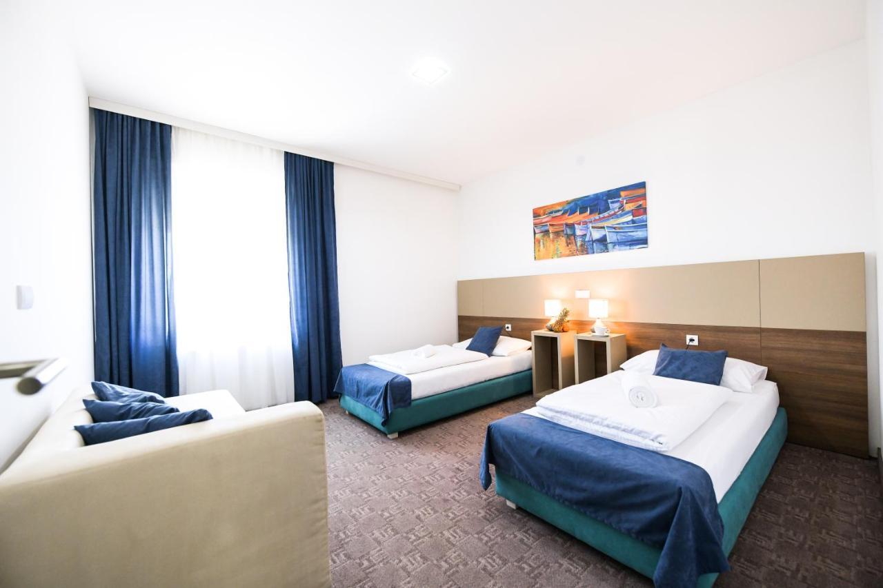 River Inn Stari Banovci Zewnętrze zdjęcie