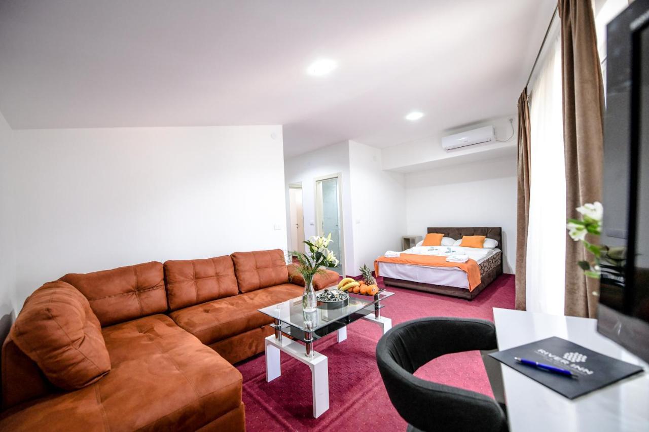 River Inn Stari Banovci Zewnętrze zdjęcie